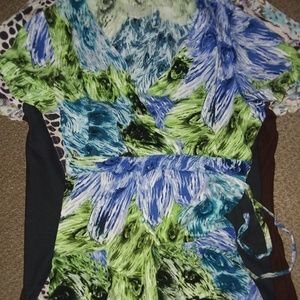 Feather Print Scrub Top